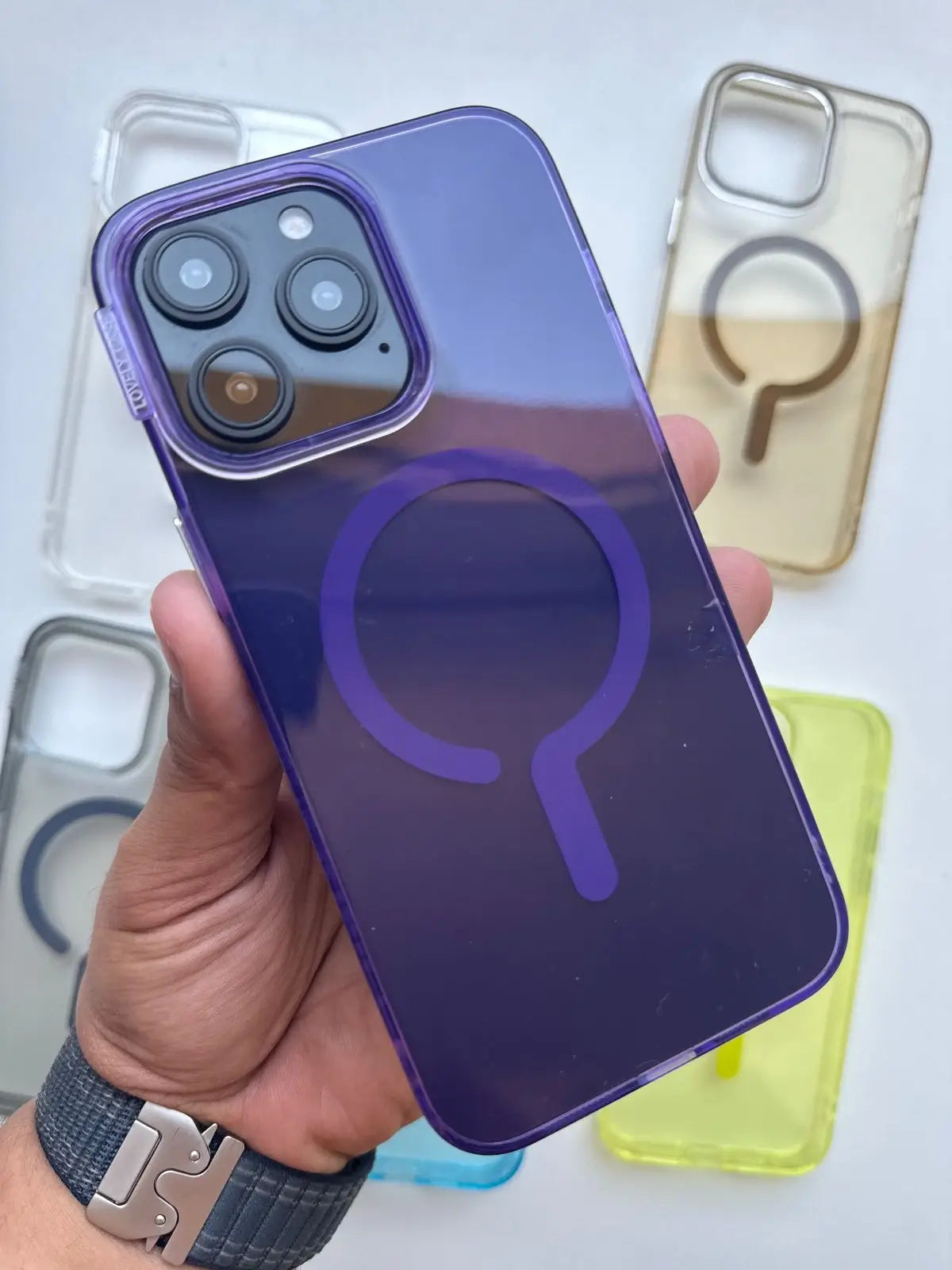 Transparent MagSafe case colors