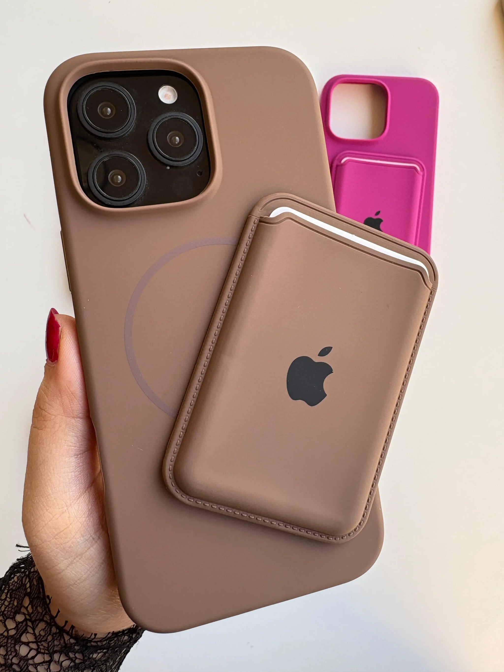 Cover with wallet magsafe 