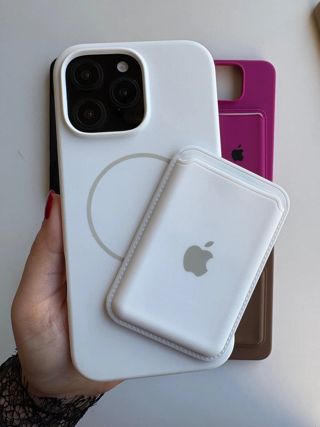 Cover with wallet magsafe 