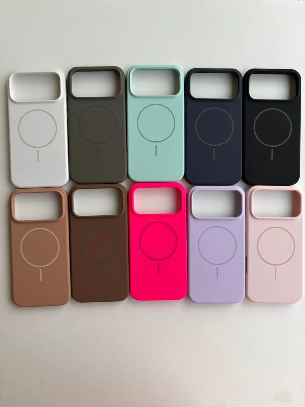 Silicone case with MagSafe