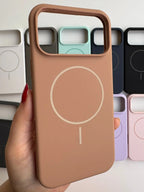 Silicone case with MagSafe