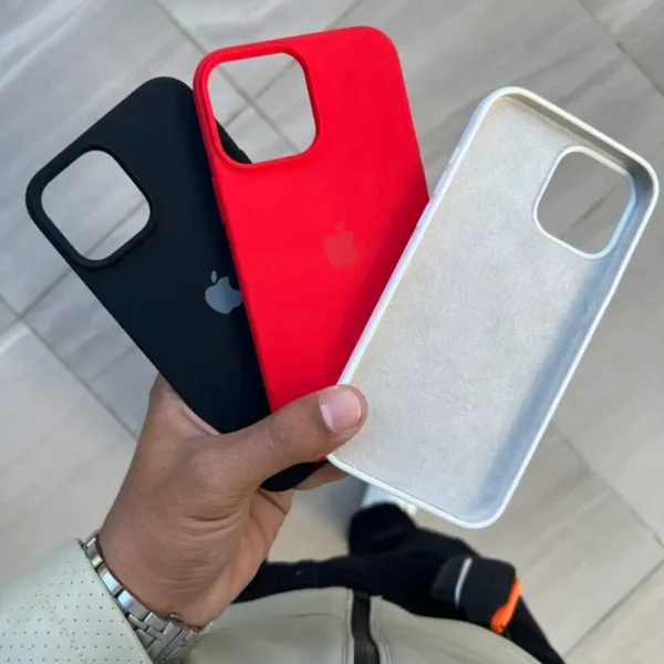 Silicone Case – Soft, Durable & Stylish Protection for Your iPhone! - Image 6