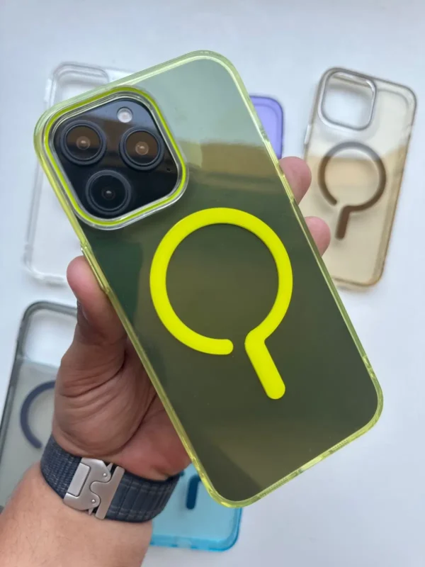 Transparent MagSafe case colors - Image 3